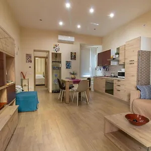 domus-campanile.hotels-amalfi.com/